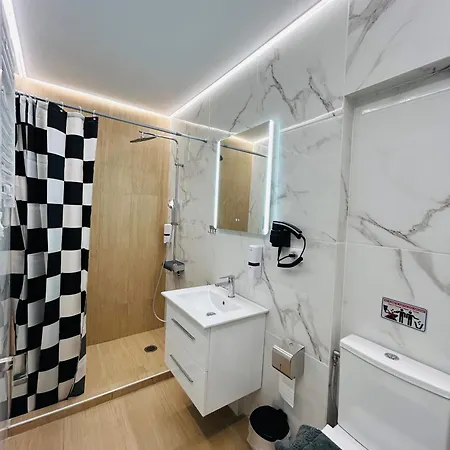 Aristidou 1 * Athens